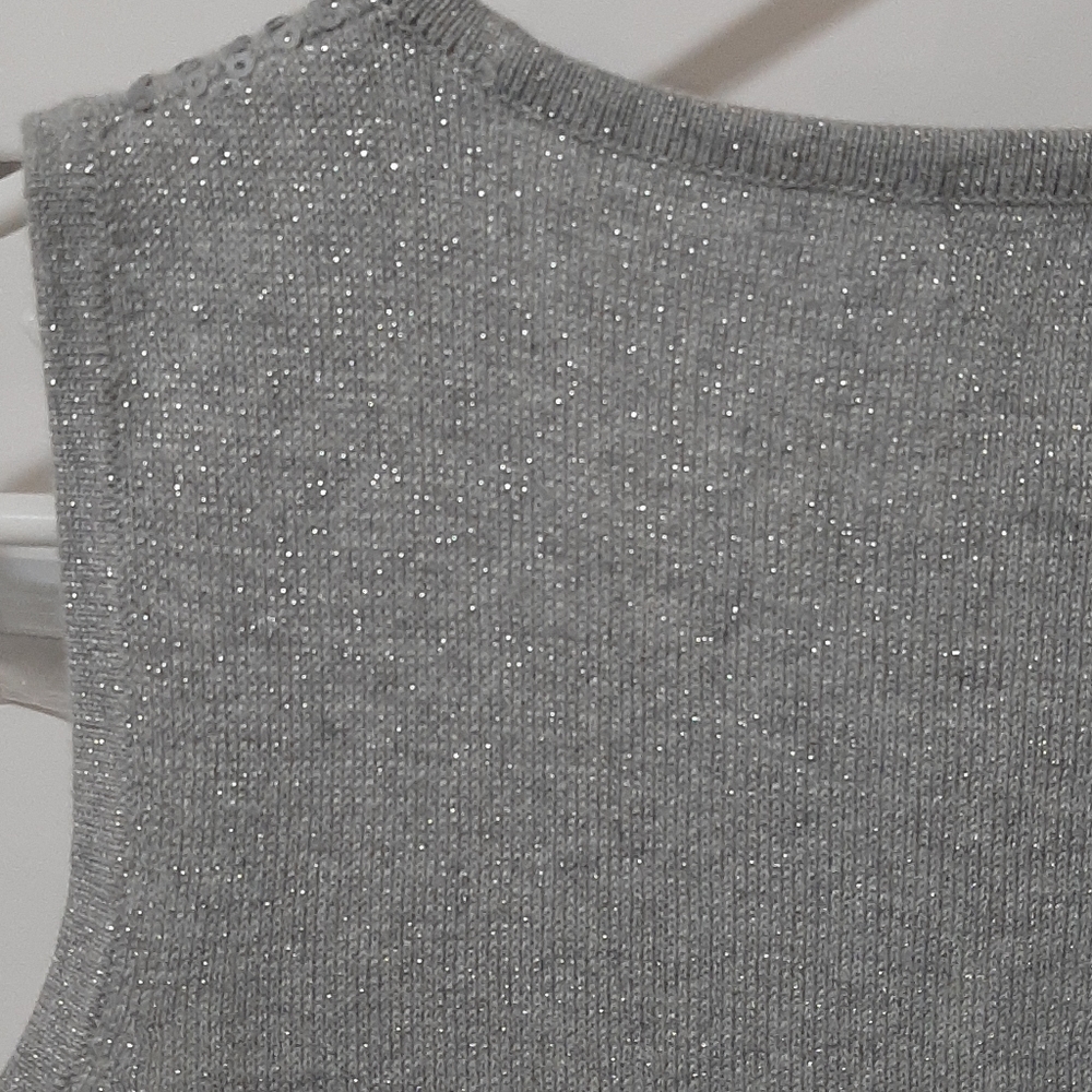 Gray blouse - Picture 4 of 4